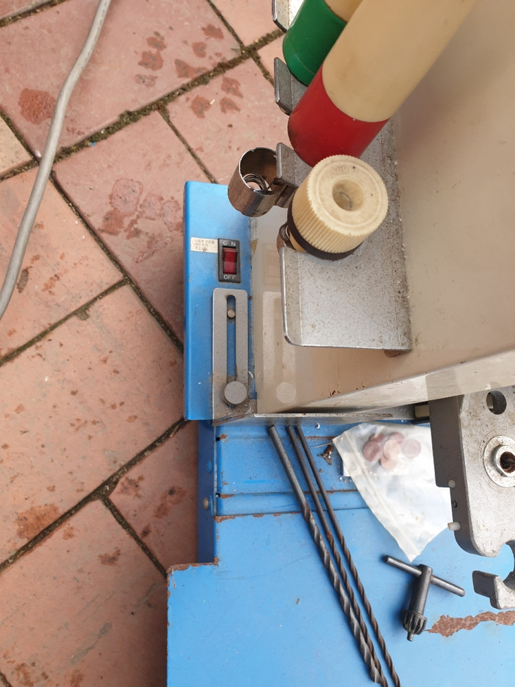 자동천공기(펀칭기)--2