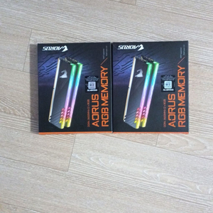 어로스 램 ddr4 32기가 팝니다.