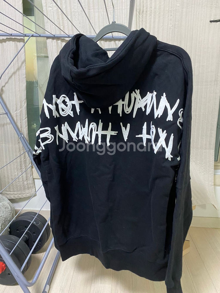 아임낫어휴먼비잉 후드티 M 택포--1
