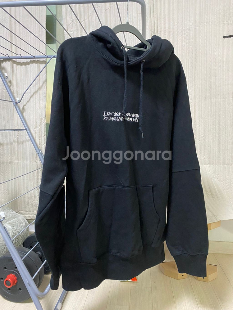 아임낫어휴먼비잉 후드티 M 택포--0