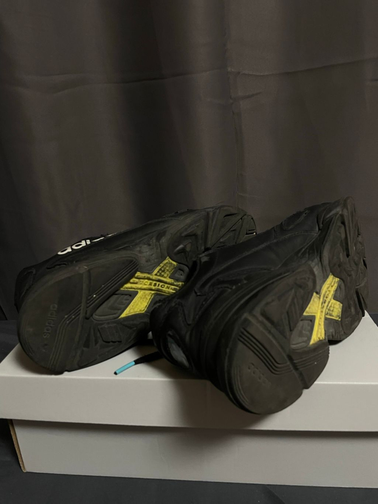 아디다스 한정판 어글리 슈즈 이미지