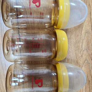 더블하트젖병160ml 판매합니다.
