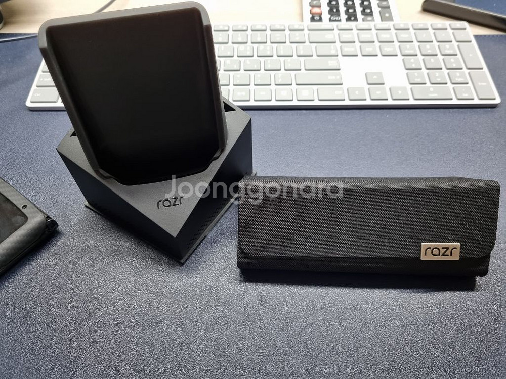 모토로라레이져 5g폴더블 motorola razr--8