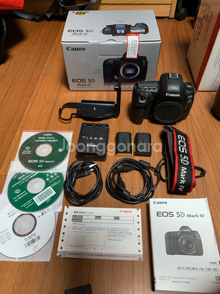 캐논5d mark4 바디 210만원팔아요.--9