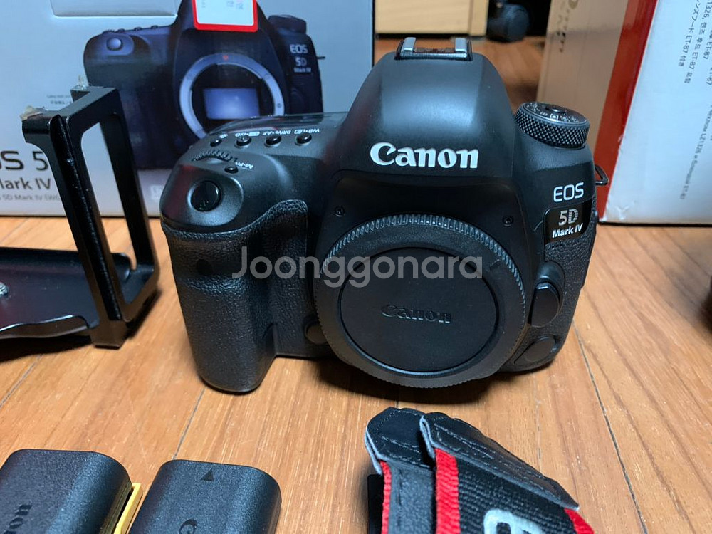 캐논5d mark4 바디 210만원팔아요.--8