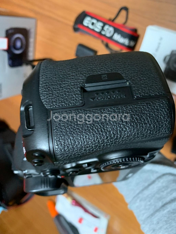 캐논5d mark4 바디 210만원팔아요.--5