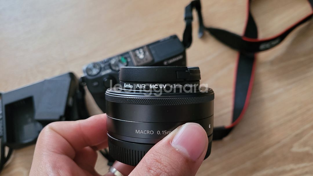 캐논m3랑 EF-M 22mm 렌즈 팝니다--2
