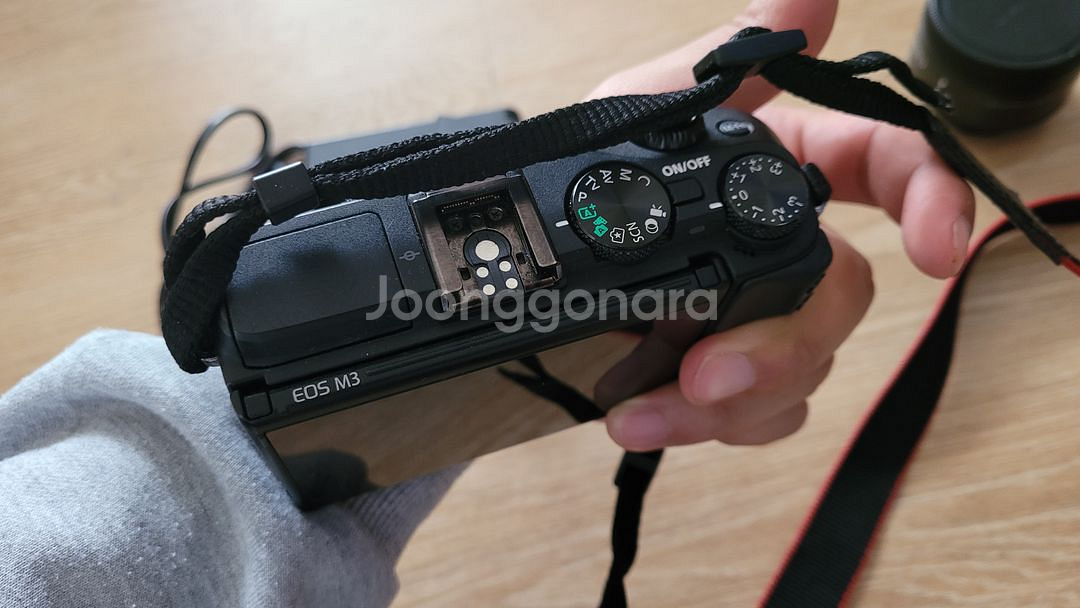 캐논m3랑 EF-M 22mm 렌즈 팝니다--4