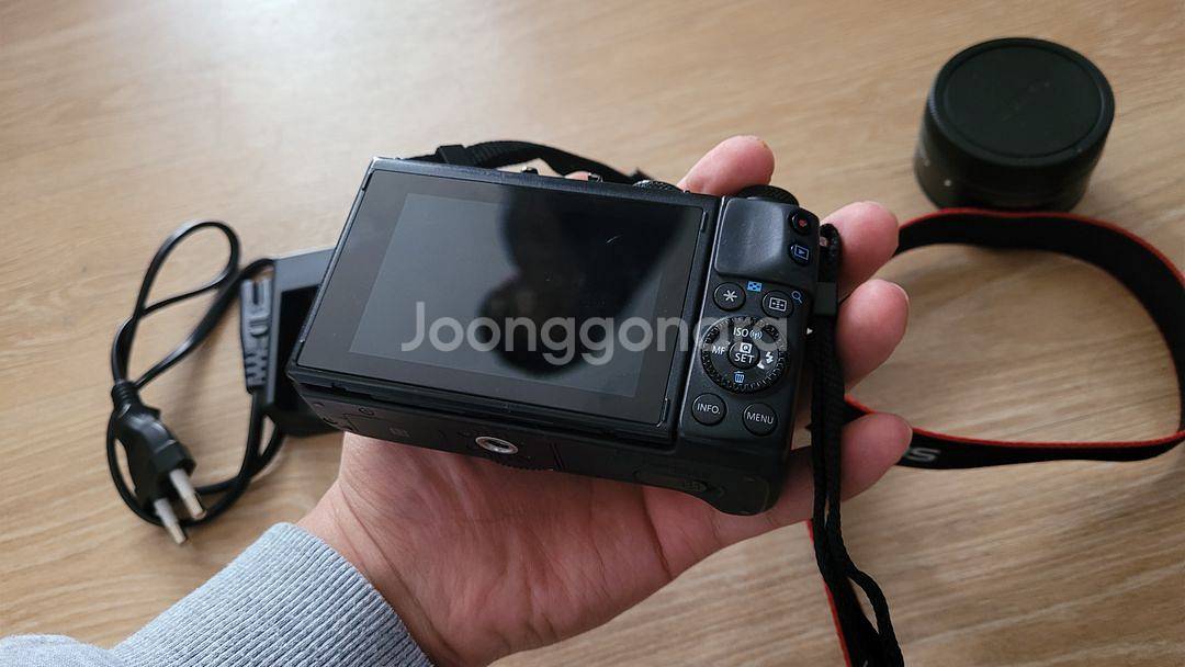 캐논m3랑 EF-M 22mm 렌즈 팝니다--5