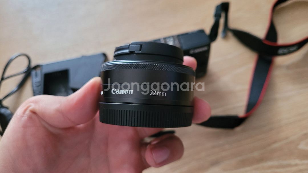 캐논m3랑 EF-M 22mm 렌즈 팝니다--1
