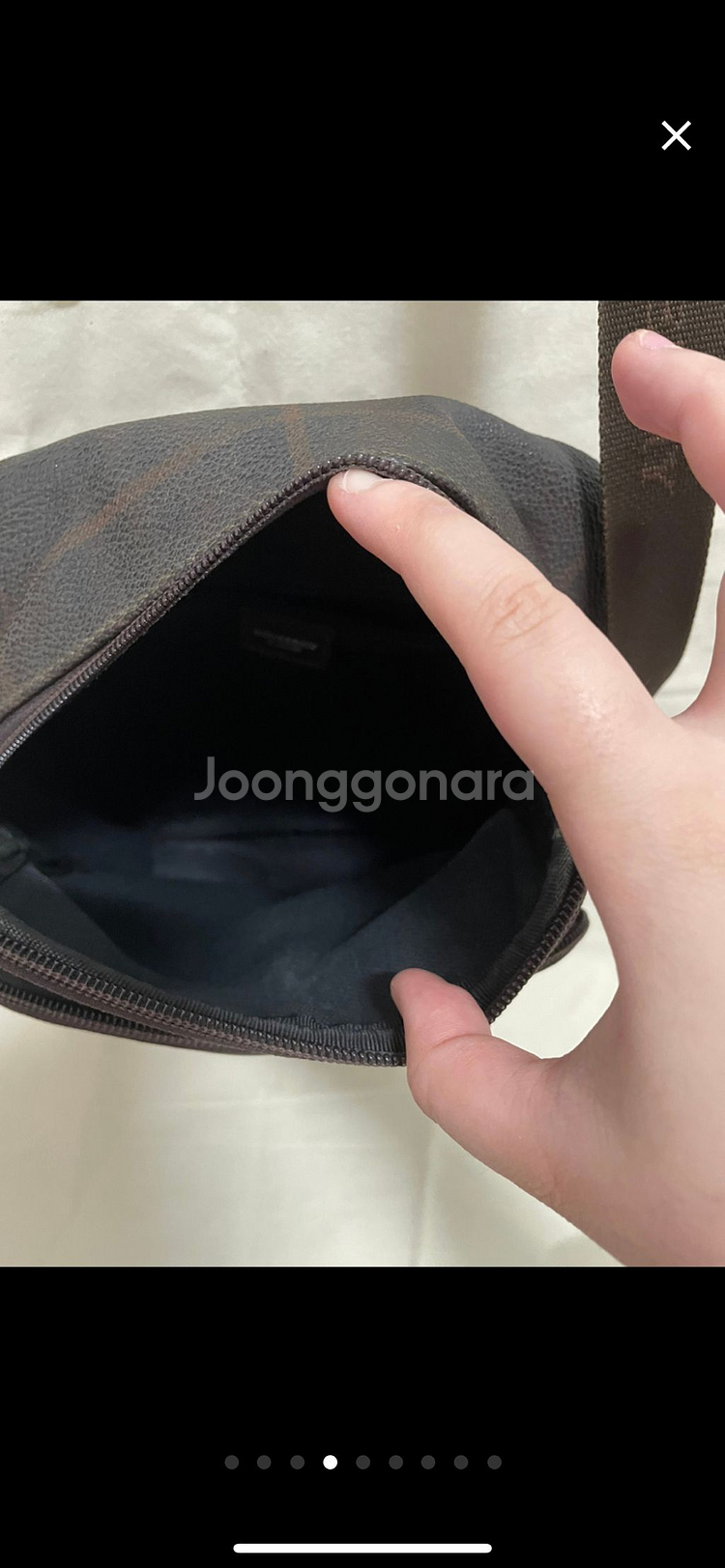 버버리 크로스백--3