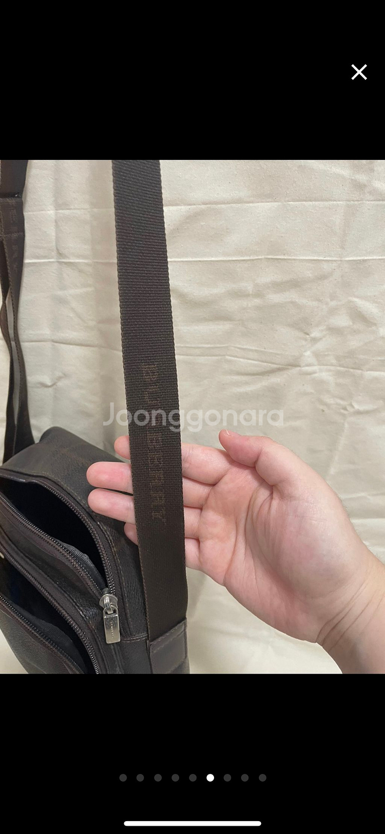 버버리 크로스백--5