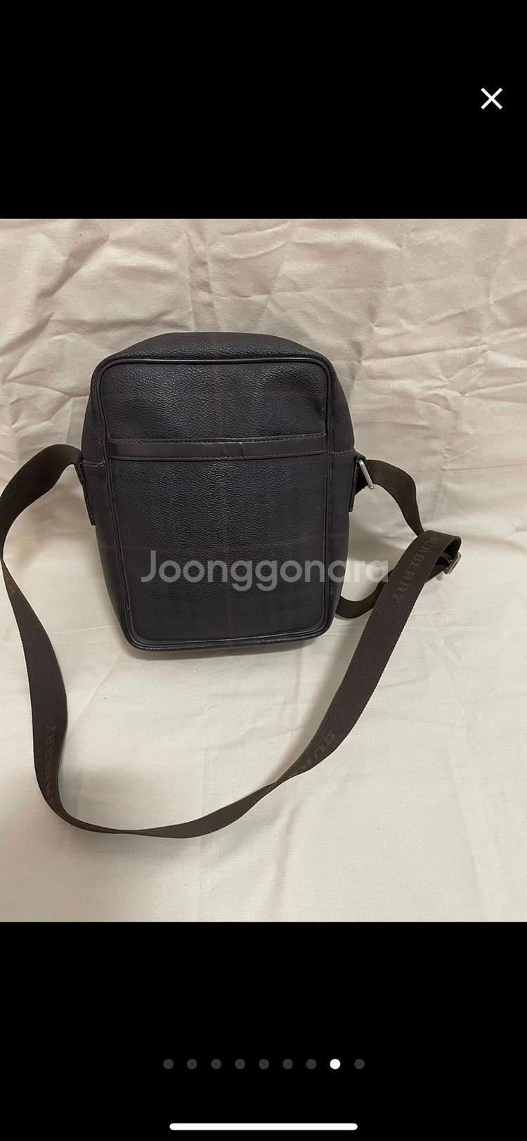 버버리 크로스백--7