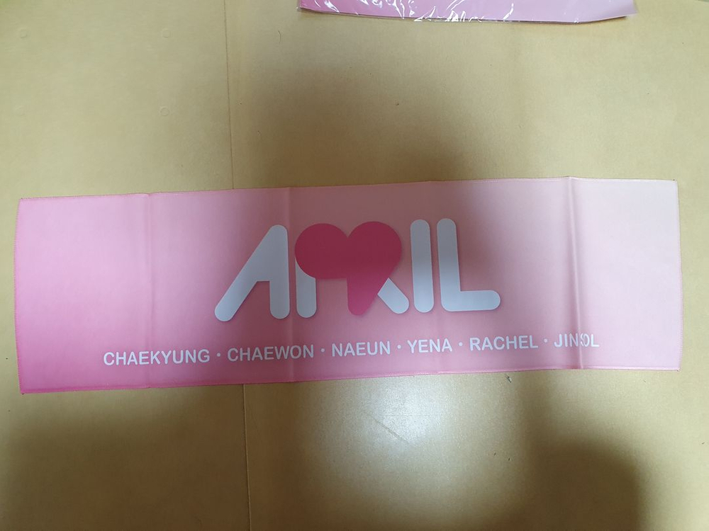 에이프릴 슬로건,응원봉,시간차앨범, 포카판매--5