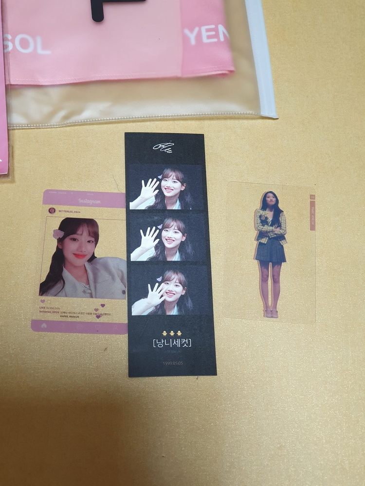 에이프릴 슬로건,응원봉,시간차앨범, 포카판매--2