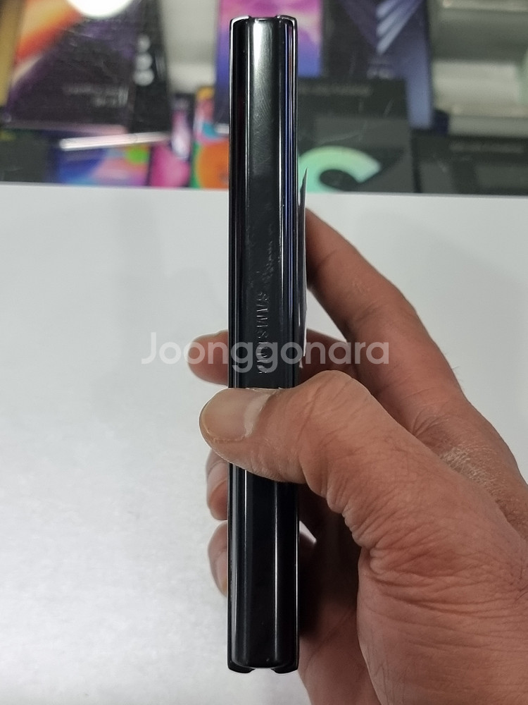 갤럭시폴드2 블랙 정상해지 팝니다--1