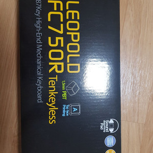 fc750r 텐키리스 적축 + pbt 영문측각 키캡