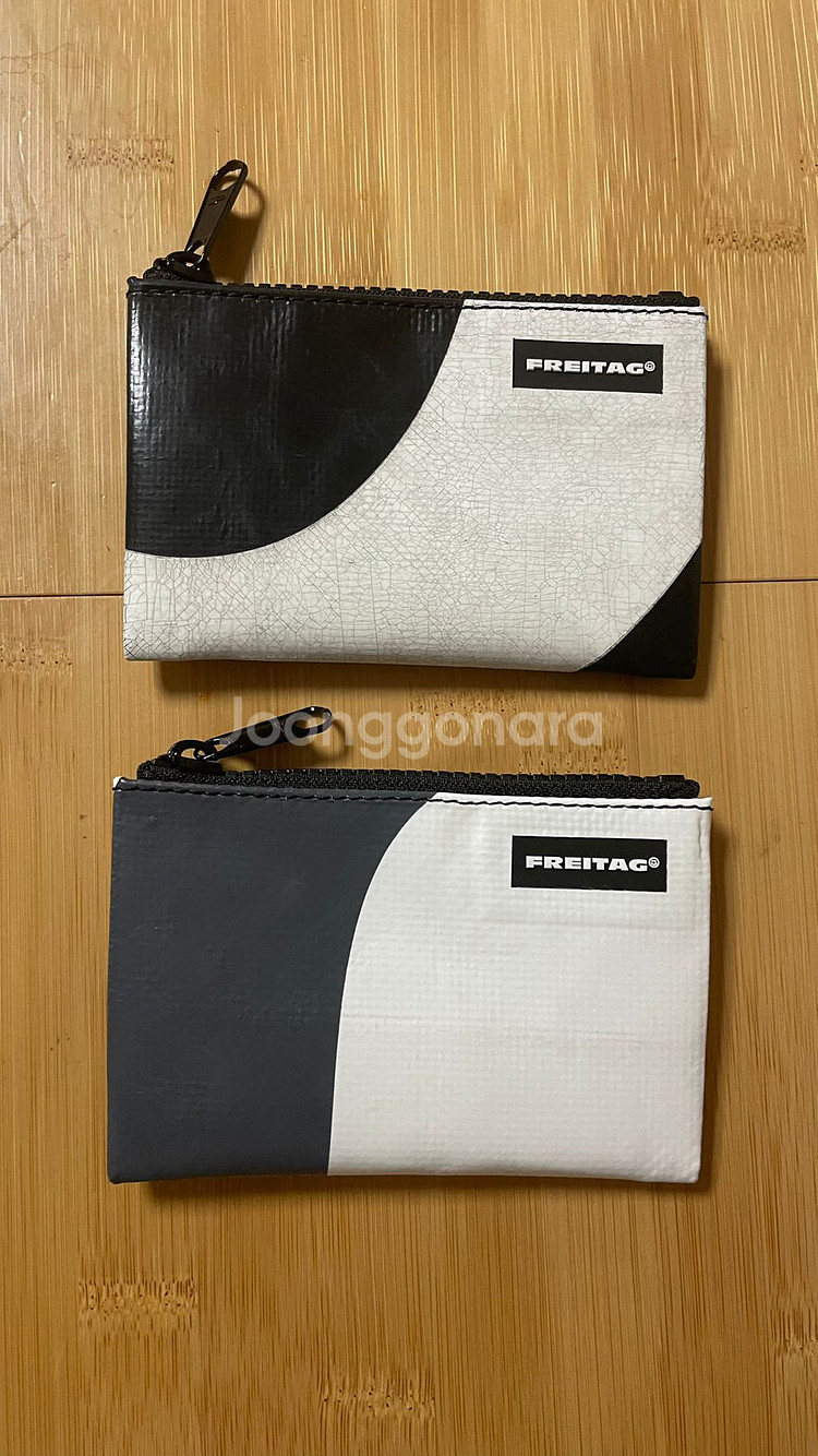 프라이탁 블레어 무채색 새상품 검흰 회흰 팔아요--0