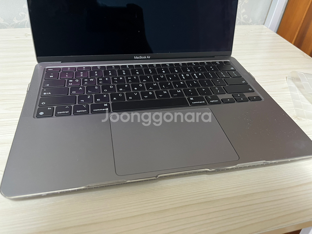 2020 맥북 에어 13/M1/256G/8G/MAC--1