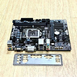 GA-H110M-DS2V 메인보드 팝니다