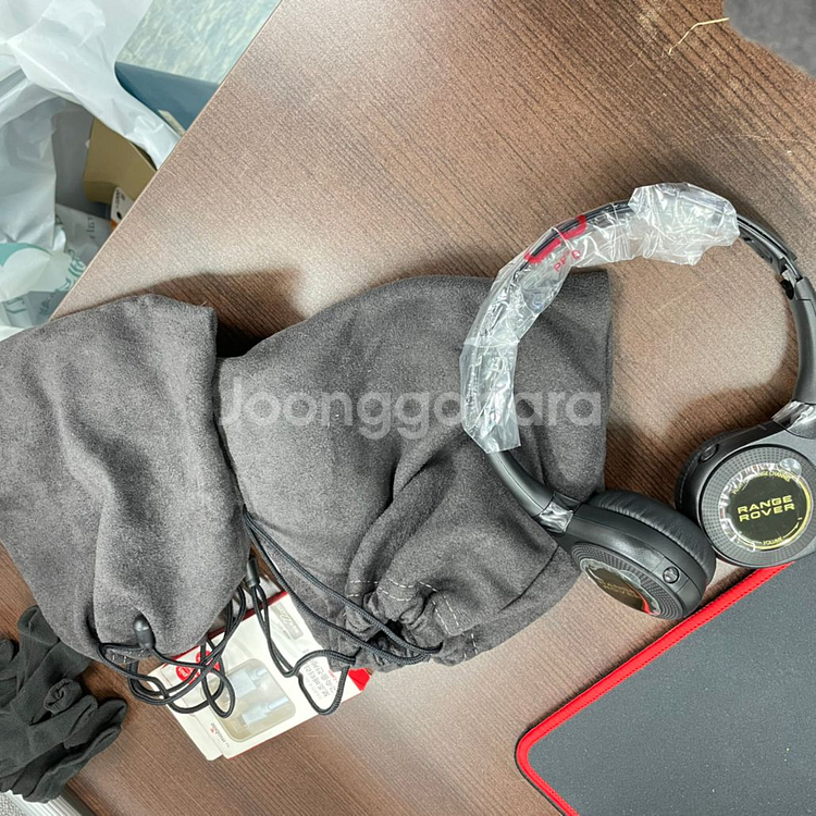 레인지로버 헤드셋--1