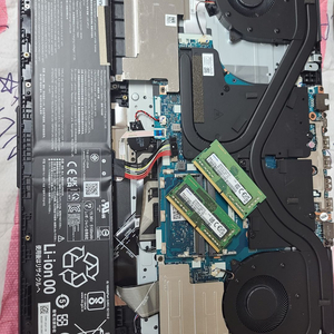 삼성 노트북 램 8g ddr4 1개 팝니다.