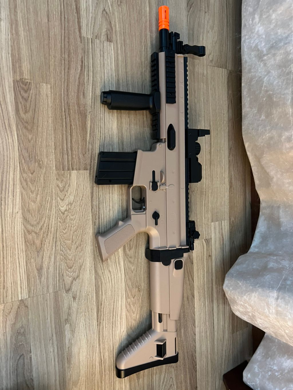 비비탄총 세트(비비탄 자동 전기총, 비비탄 총알, 등등 | 중고나라 - 안심되는 중고거래