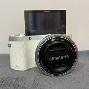 삼성 nx300 배터리두개 256메모리 포함