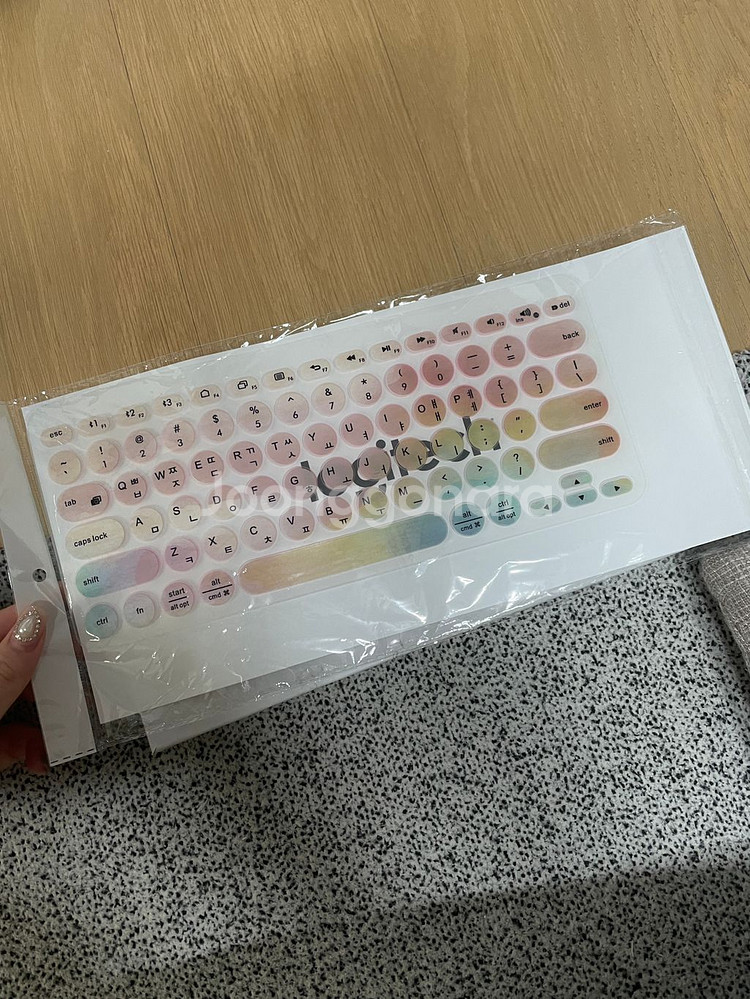 로지텍k380--3
