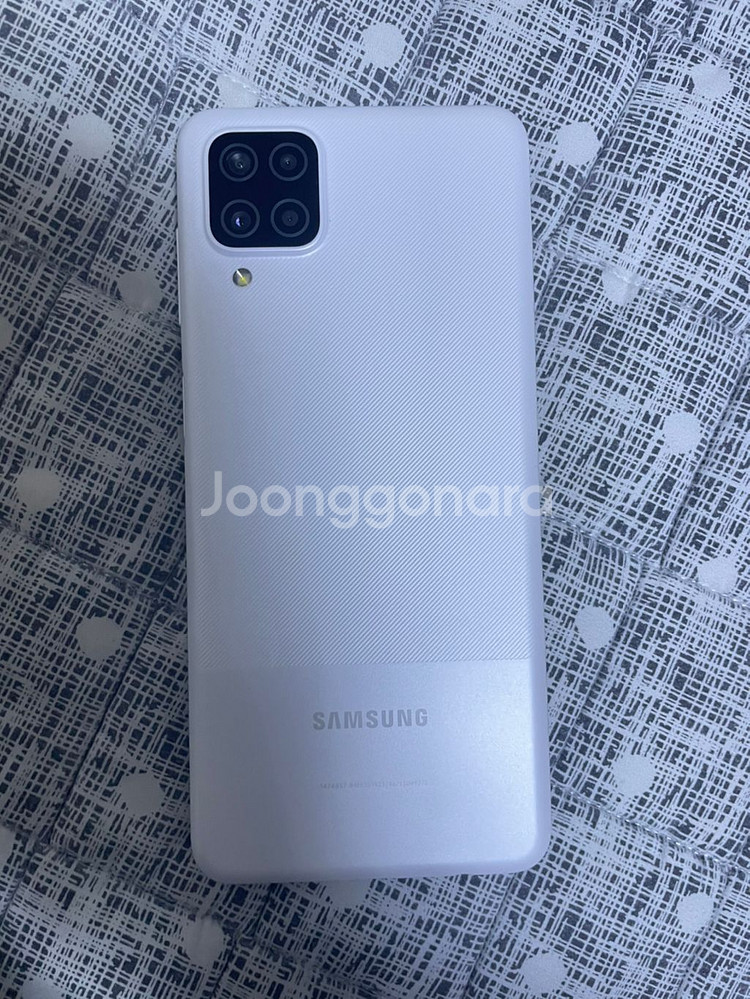 갤럭시a12 팝니다--1