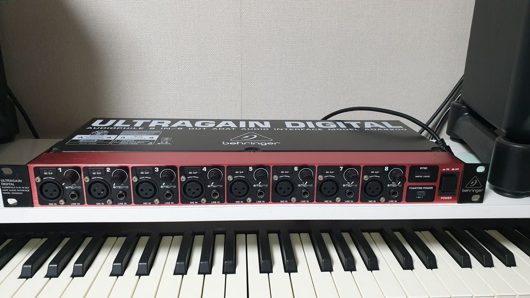 베링거 울트라게인 behringer ADA 8200--2