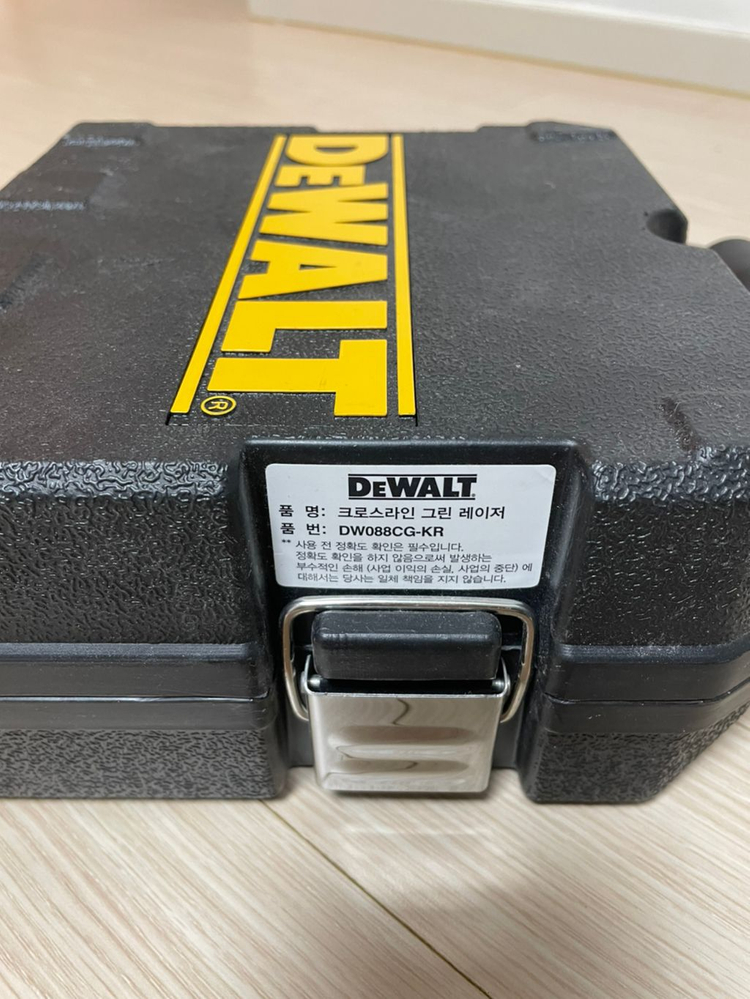 디월트(Dewalt) 그린 크로스 레이저 팝니다--1