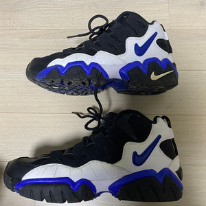 나이키 에어슬랜트255