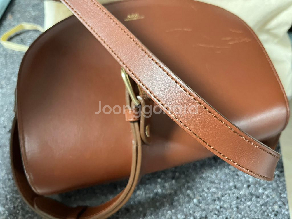 아페쎄 하프문 브라운 중고--4