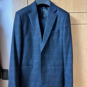 지오지아 옅은 체크무늬 정장 양복(네이비)