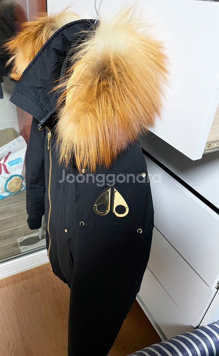 무스너클 19fw 금장 발리스틱 레드디어 퍼--1