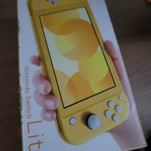 닌텐도 스위치 옐로우 판매합니다