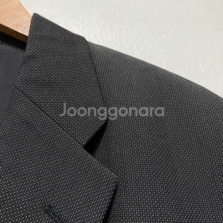 엠포리오 아르마니 디자인 자켓--3