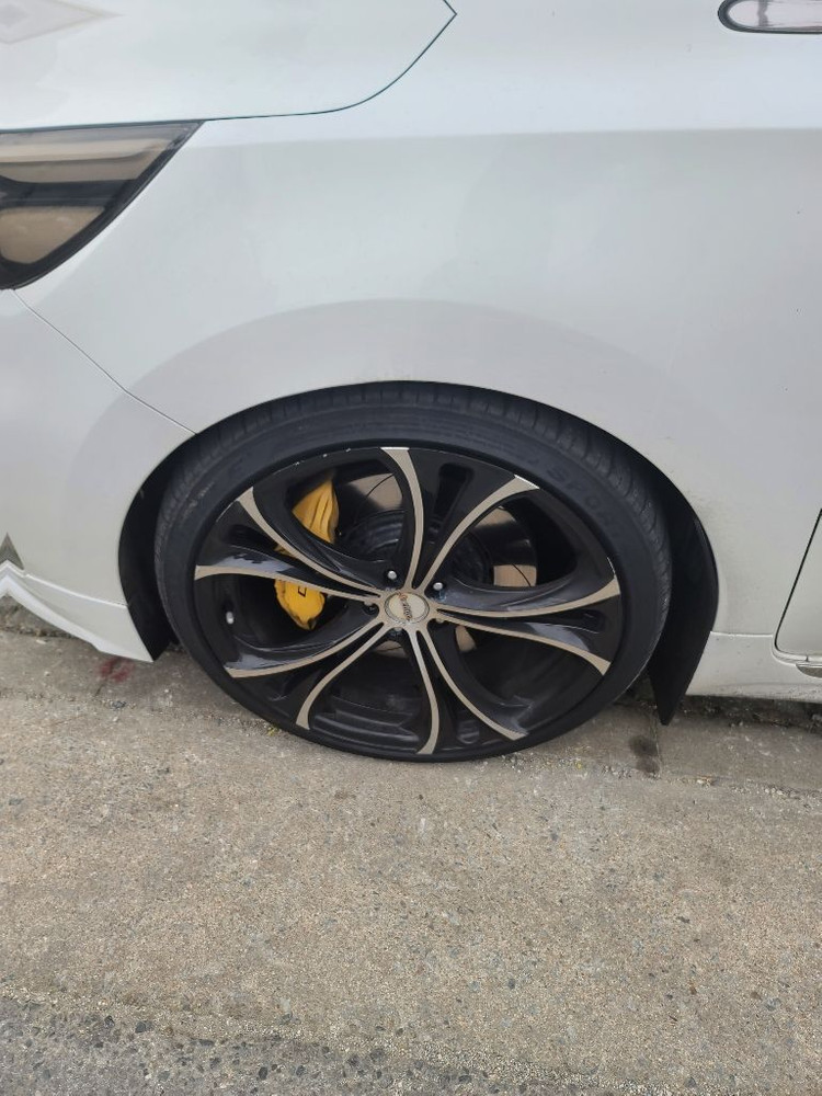 22인치휠 카니발순정19인치휠교환원합니다--3