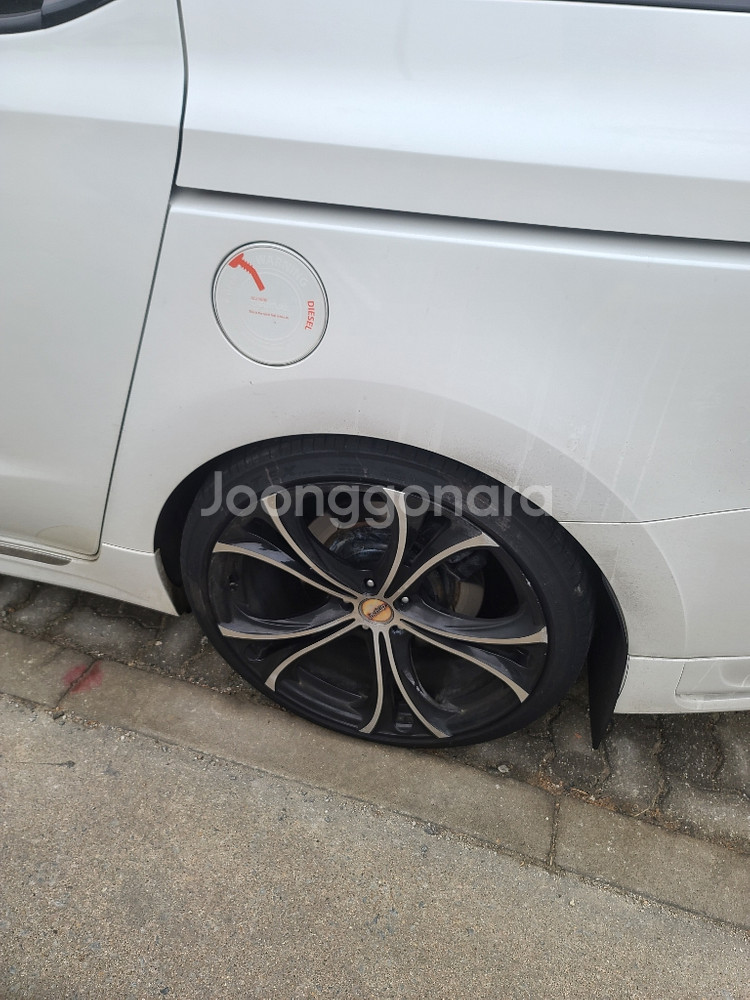 22인치휠 카니발순정19인치휠교환원합니다--4