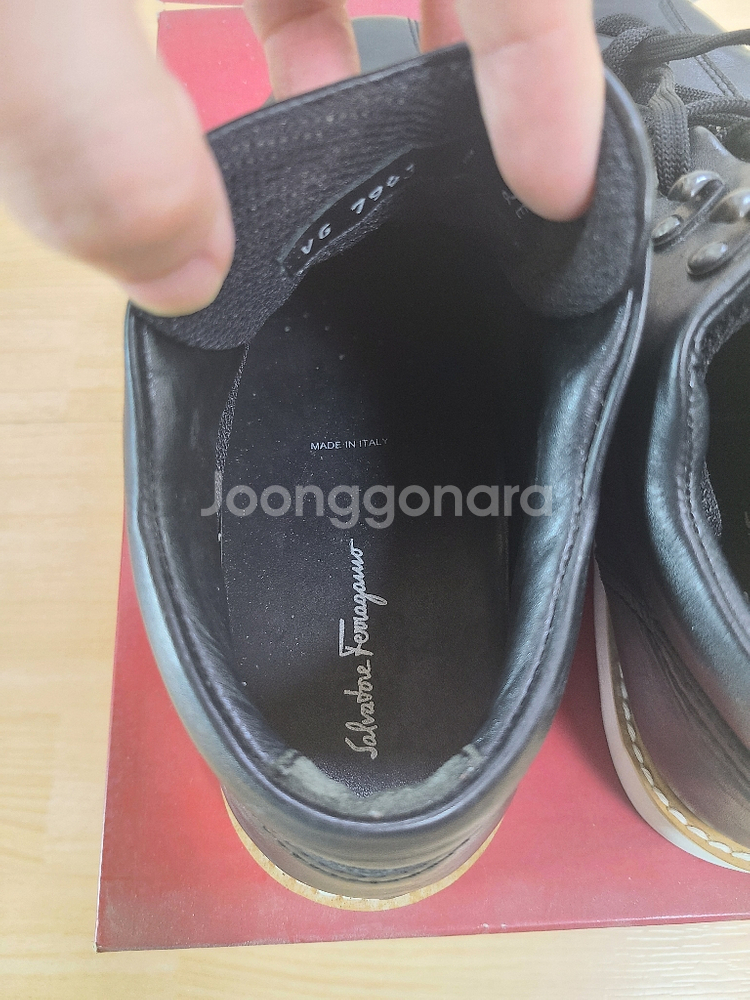 살바토레페라가모 하이탑 스니커즈--1