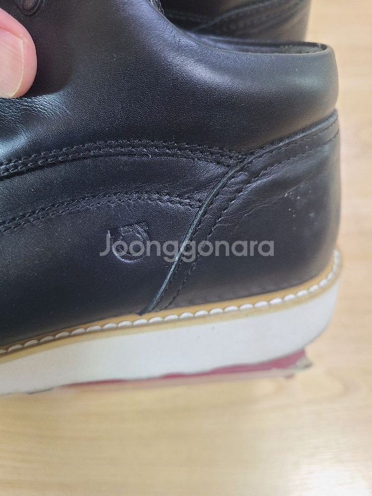 살바토레페라가모 하이탑 스니커즈--3