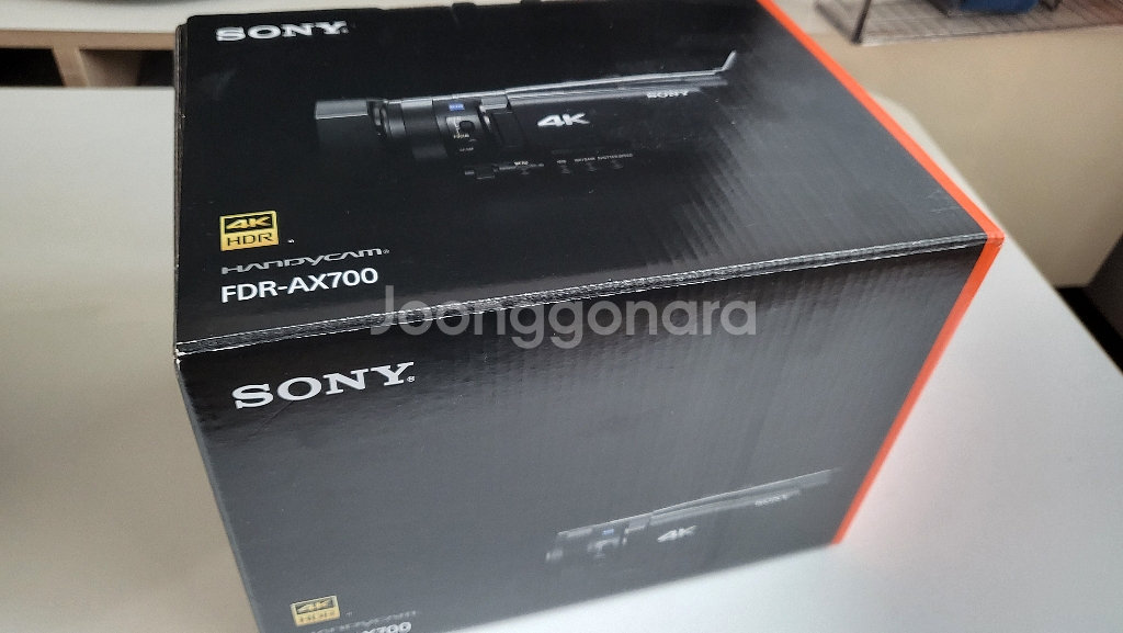 소니 FDR-AX700--1