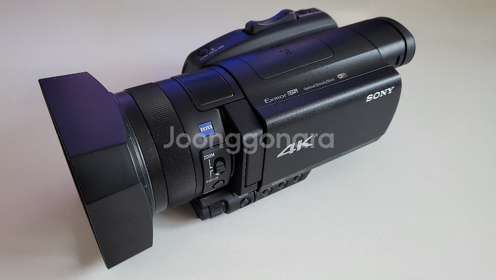 소니 FDR-AX700--2