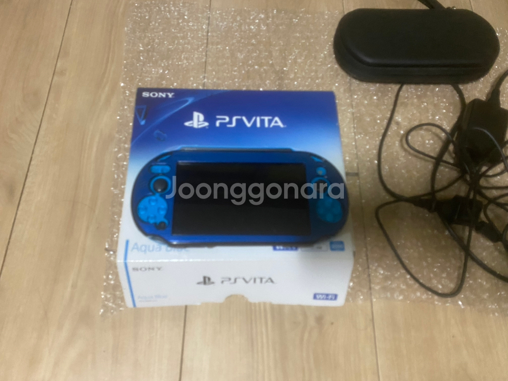 PS VITA 2세대 상태좋은 풀박스 판매합니다--1