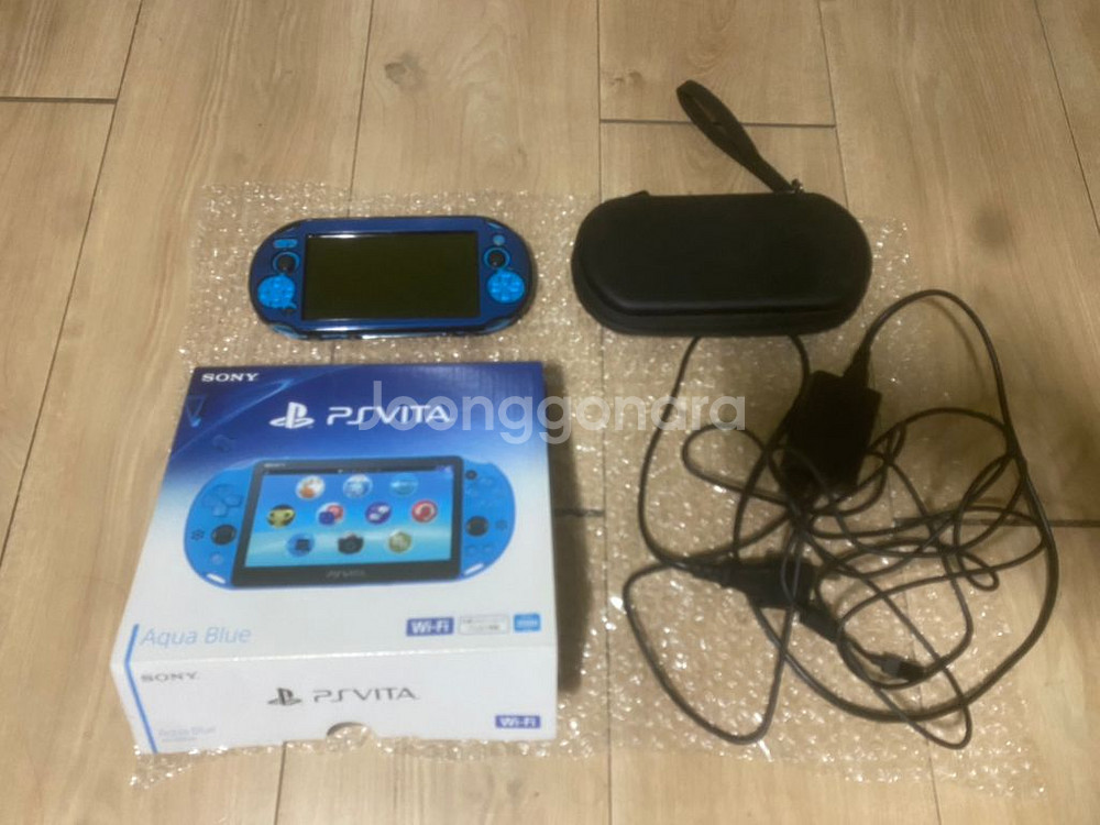 PS VITA 2세대 상태좋은 풀박스 판매합니다--2
