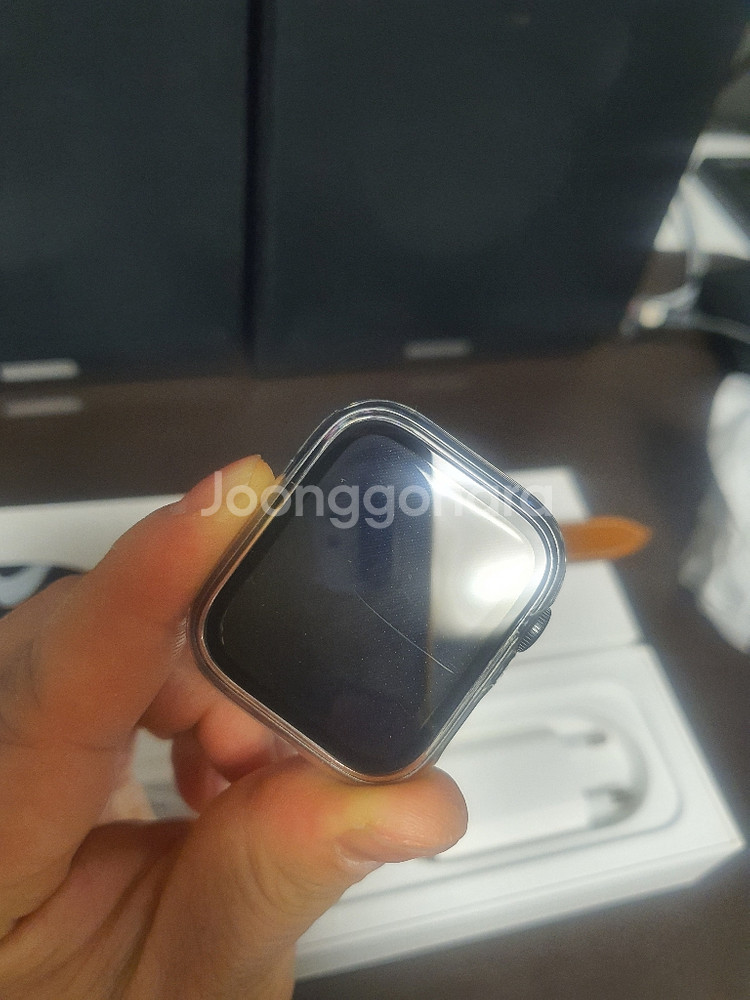 애플워치5 44 알루미늄 셀룰러 모델 판매합니다.--1