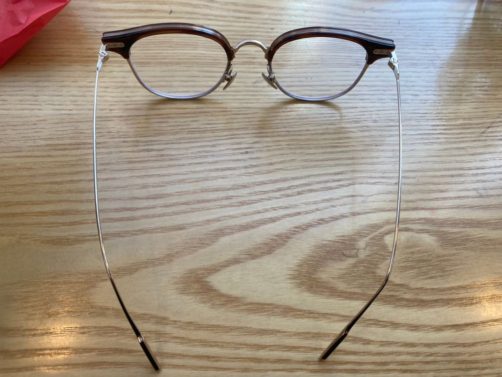 개격내림)젠틀몬스터 알리오xB4 새것풀박스 팝니다--6