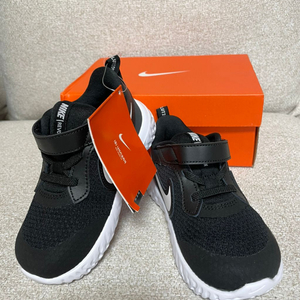 나이키 키즈 레볼루션 5 TD 운동화 150