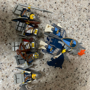 레고캐슬 정품 피규어 오크 피규어 팝니다